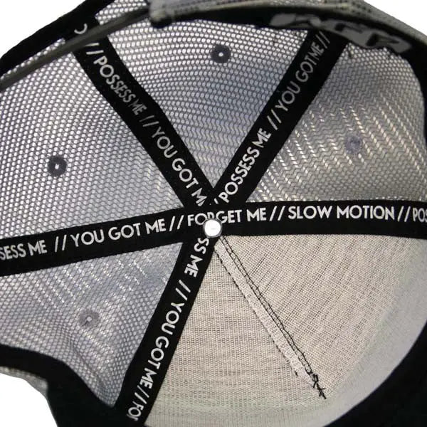 BLACK & WHITE TRUCKER HAT Misc